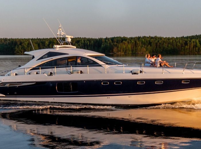 Fairline 64 GT
