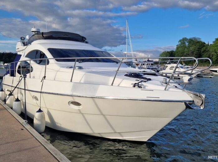 Azimut 42