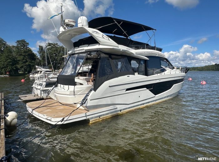Galeon 500 FLY