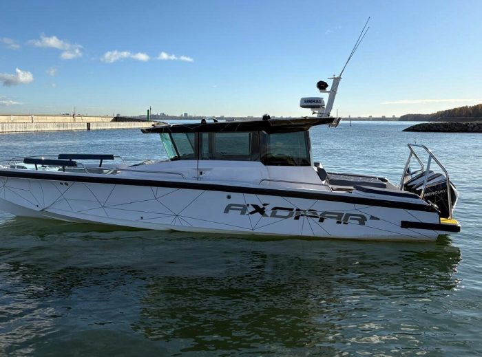 Axopar 29 XC Cross Cabin