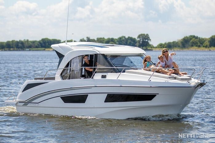 Beneteau Antares 9