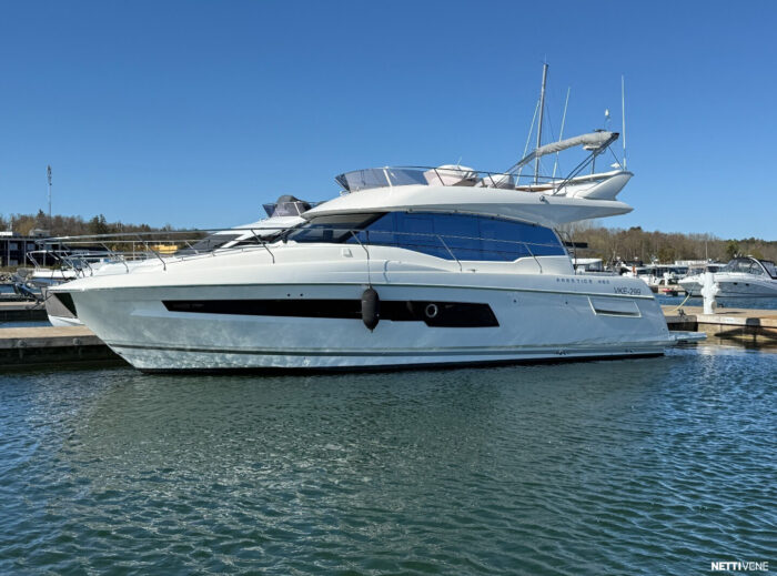 Prestige 460 Fly